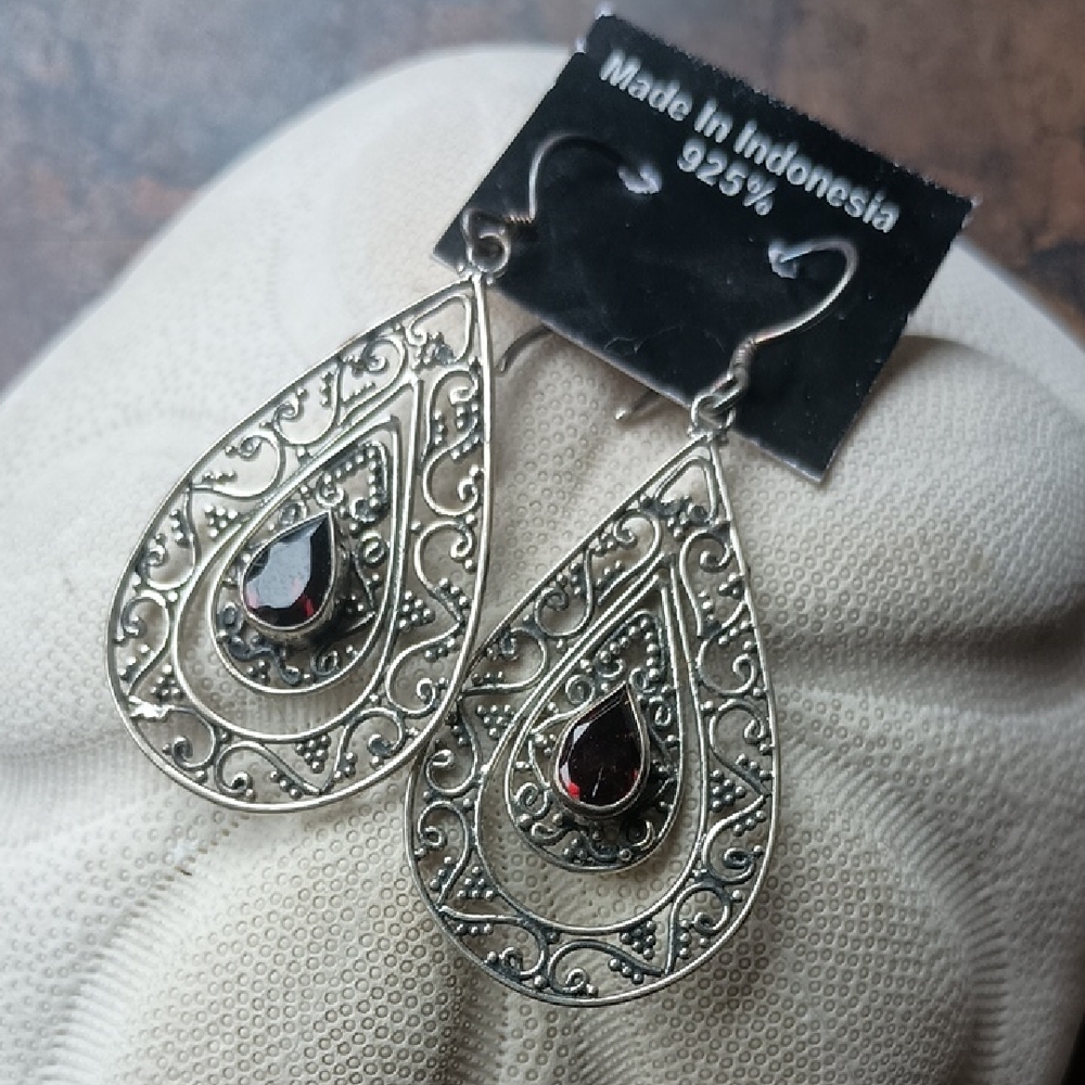 Elegant Silver and Garnet Teardrop Earrings